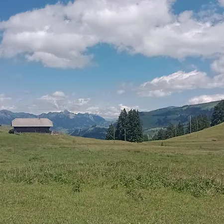 Bed & Breakfast Jaunpass, Maison De Groupe *