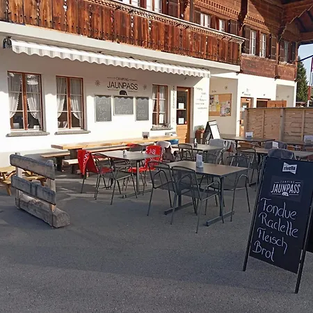 Bed & Breakfast Jaunpass, Maison De Groupe *